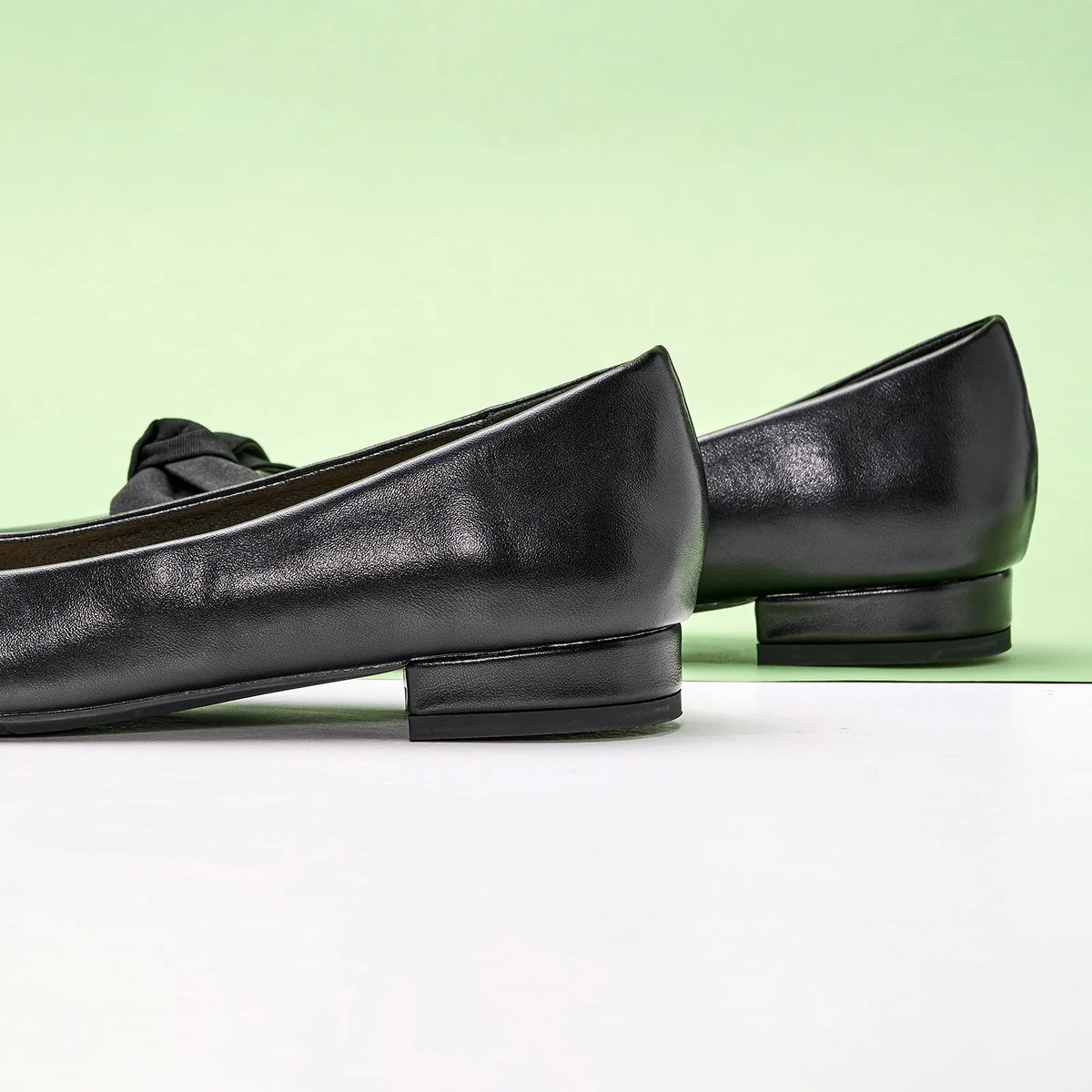 Pointy Bow Flats (Aida)