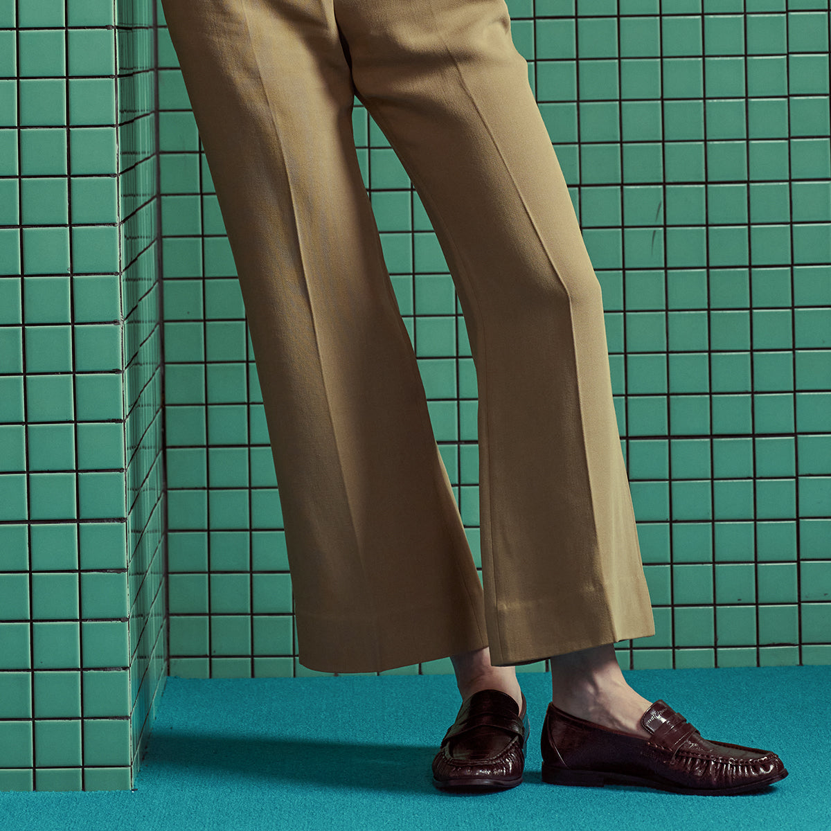 Eel Effect Penny Loafers (Soho Embossed)